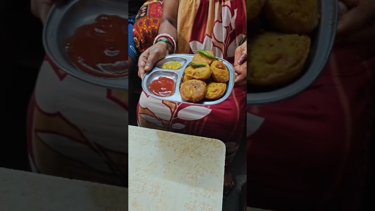 Serving up crispy, golden Aloo Chop goodness—comfort food at its finest 💫✨✨