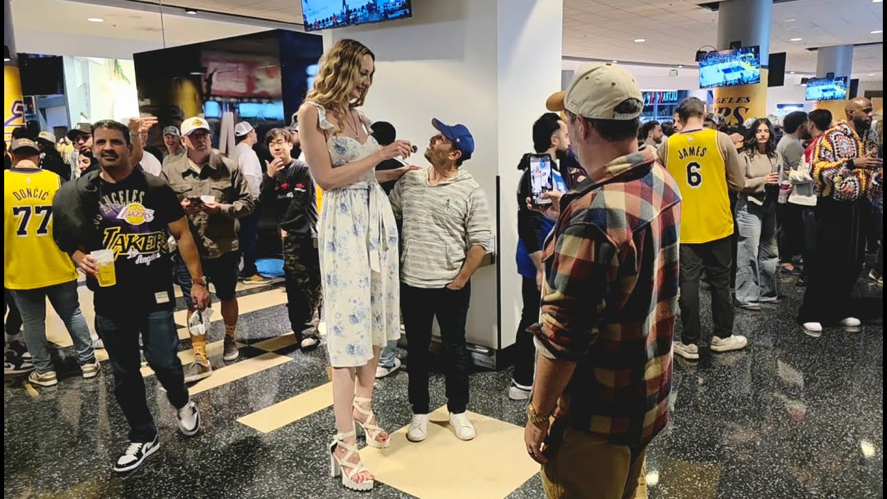 Я ВЫШЕ большинства игроков НБА! Моя ПЕРВАЯ игра!