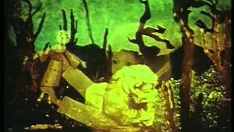 ANIMATED SOVIET PROPAGANDA  ~~ mini - DOCUMENTARY