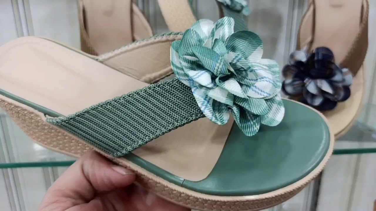 Ladies footwear latest designs Stylish Flat Footwear For wholesale rate