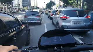 H4 na presidente vargas, velocidade limitada a 60 na pista alguns obstáculos nessa precisa está 👀👀