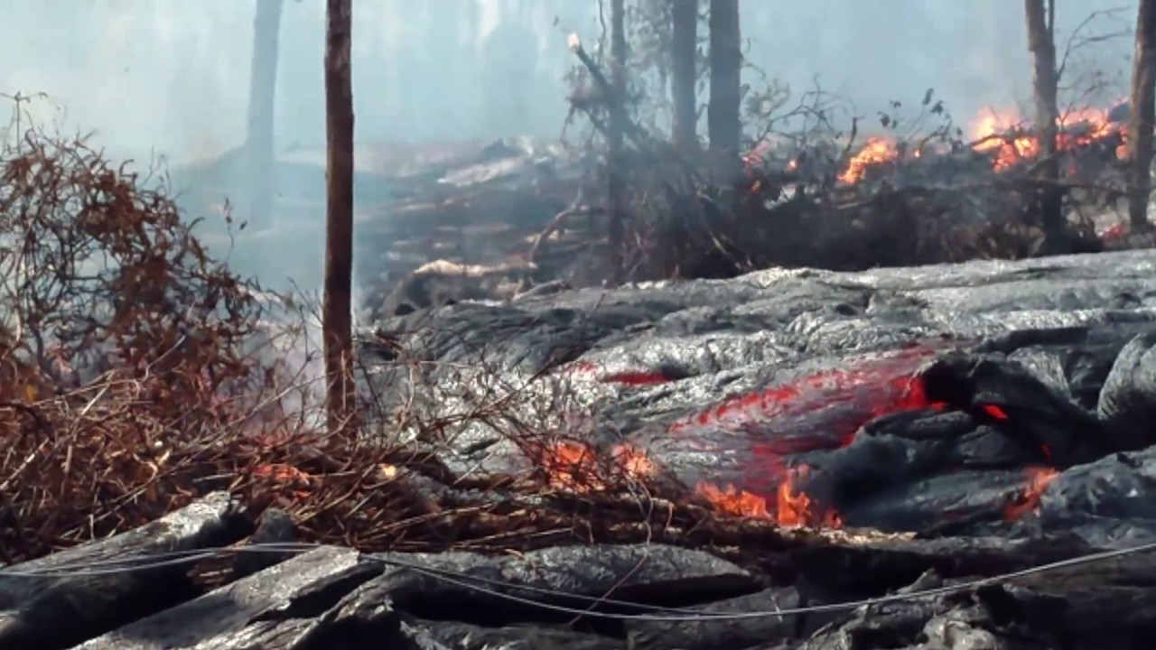 Kilauea eruption in Leilani Estates. Lava rivers on another visit to Nohea 9:26 AM May 27, 2018