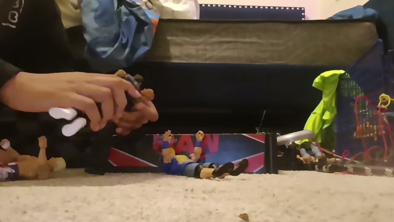 Cody Rhodes turn hill & beat the return of John Cena & Jey uso & then Roman & Gunther get in a brawl