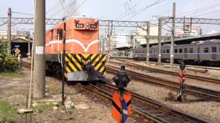 台鐵 仲夏寶島號 內灣之旅 1888次  CK124蒸汽機車附掛商務車廂與R69柴電機車