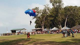 Free fall sempena penutupan tamat kursus asas komando 4/5/19
