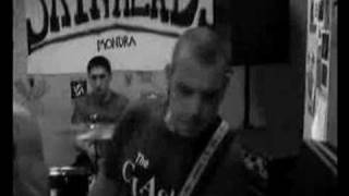 Video thumbnail of "Never Surrender - Oi Oi Oi Music"