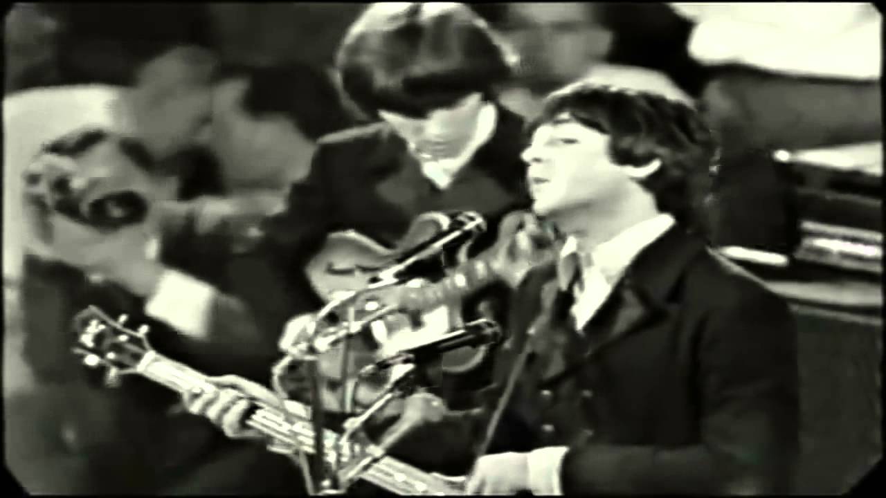 The Beatles - Yesterday (Live 1965) - YouTube