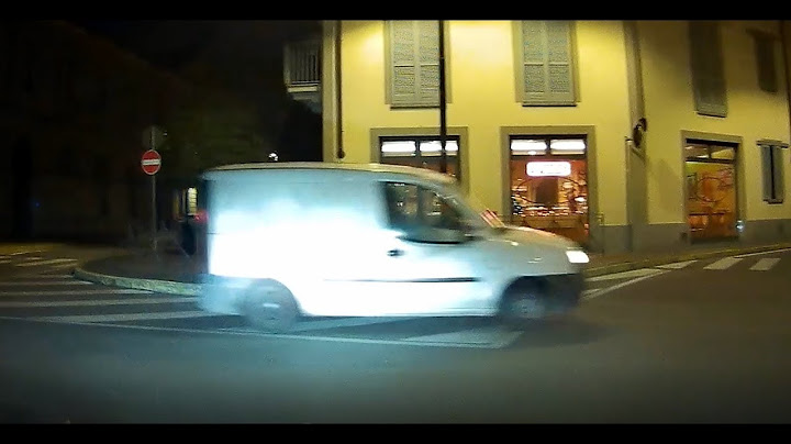 DASHCAM IDIOTI AL VOLANTE ITALY: FIORINO PEUGEOT 208 ZAFIRA