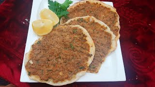 اللحم بعجين/الصفيحة التركية بطريقة مفصلة مع أسرار نجاحها.حشوة وعجينة قطنية مخبوزة بالطواية أو الفرن
