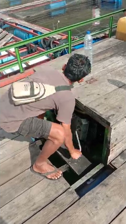 Cara hidup kan mesin kapal tongkang (Dompeng)