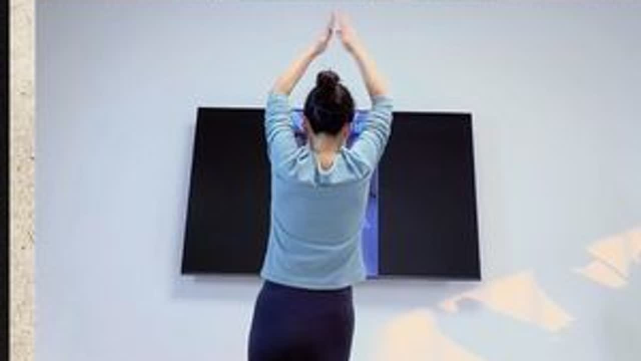 《kissy Kissy》燃脂健身操，动作简单易学，零基础大体重友好，居家燃脂必备。#生命在于运动一起锻炼吧 #运动帮帮团 #居家锻炼 #好身材练起来 #高效燃脂