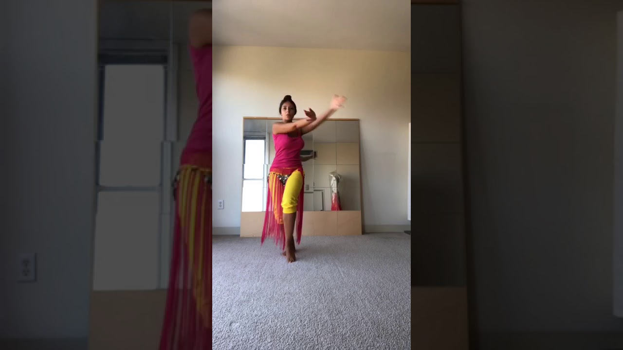 Jade Biart - Leopoldine, Belly dance arms and body fluidity