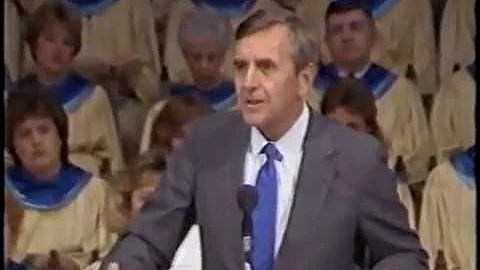 Dr. Frank Pollard 1987 at First Baptist Church Jac...