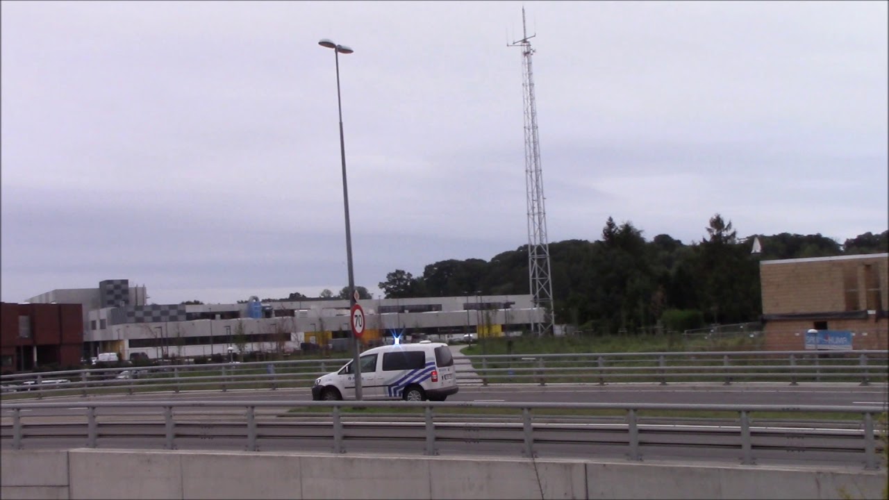 police dog van to a emergency