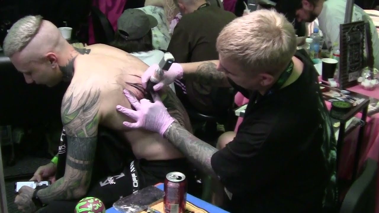 Иркутский международный фестиваль татуировки "Байкал Тату Фест 2023" проходит в столице Приангарья