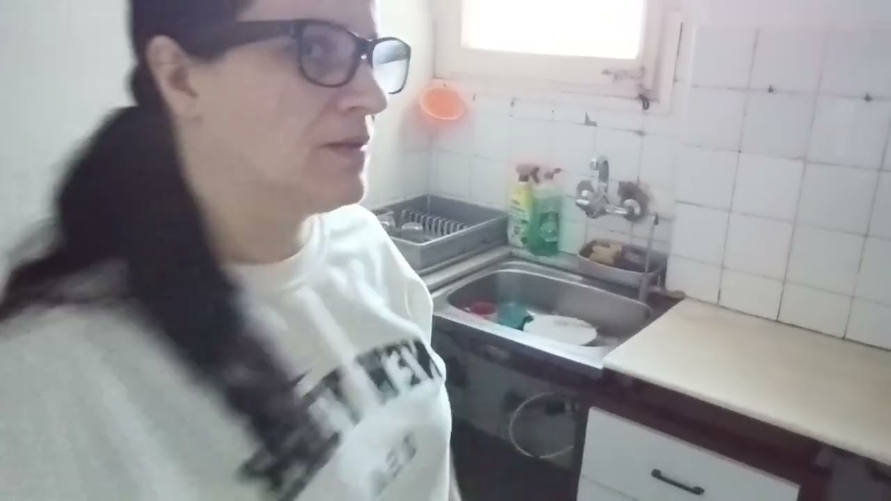 Un rato con nosotros vamos a limpiar 🧹😃