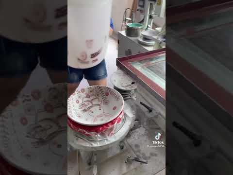 공장에서 그릇이 무늬 넣는 과정 #shorts