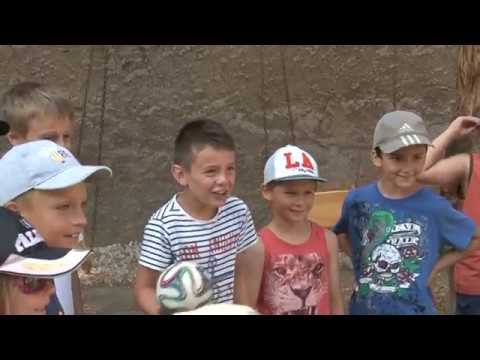Video: Čo Robiť So školákom Na Letných Prázdninách V Meste