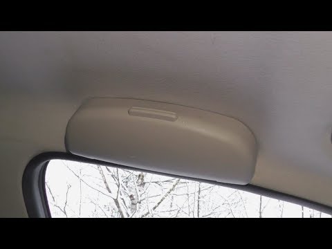 Очечник вместо ручки водителя на Skoda Octavia Tour A4. Установка и доводка футляра для очков