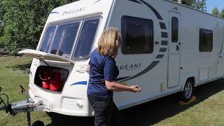 Arrival On Site  Levelling, Uncoupling and Setting Up the outside of a Caravan.