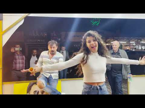 The famous Turkish Ice cream Guy Dance on انت قلبی