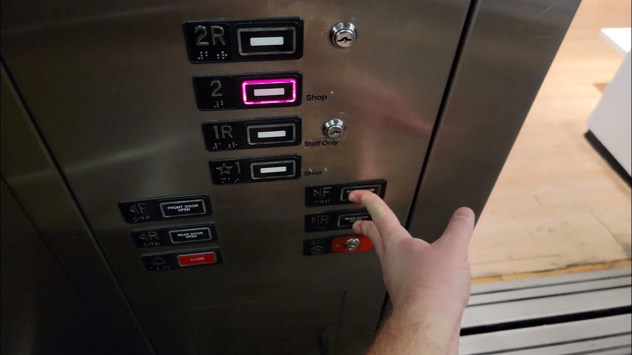 Kone Hydraulic Elevator Crate & Barrel Kierland Commons Scottsdale, AZ