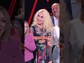 Ma ancora?!? Sta continuando a succedere! 😮❤️Tutti i Coach bloccano Arisa: forse temono il suo Team?