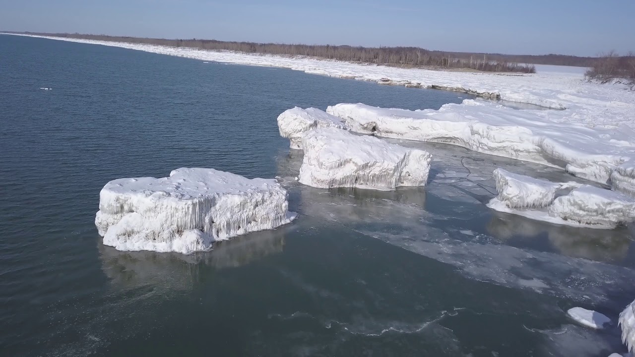 Ice Peaks on Lake Ontario - Montario Point - YouTube