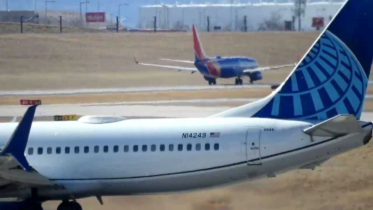 14 MINUTES OF CRAZY WIND ACTION!: Plane Spotting at: Denver International Airport/KDEN.