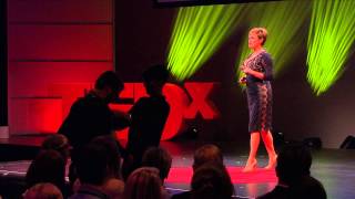 It's ok to look | Kristen Vermilyea | TEDxZurich