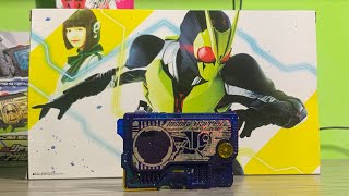DX Rising Hopper Progrise Key 「Realize ver」side Hiden Intelligence 「リアライジングホッパープログライズキー」「飛電インテリジェンス」