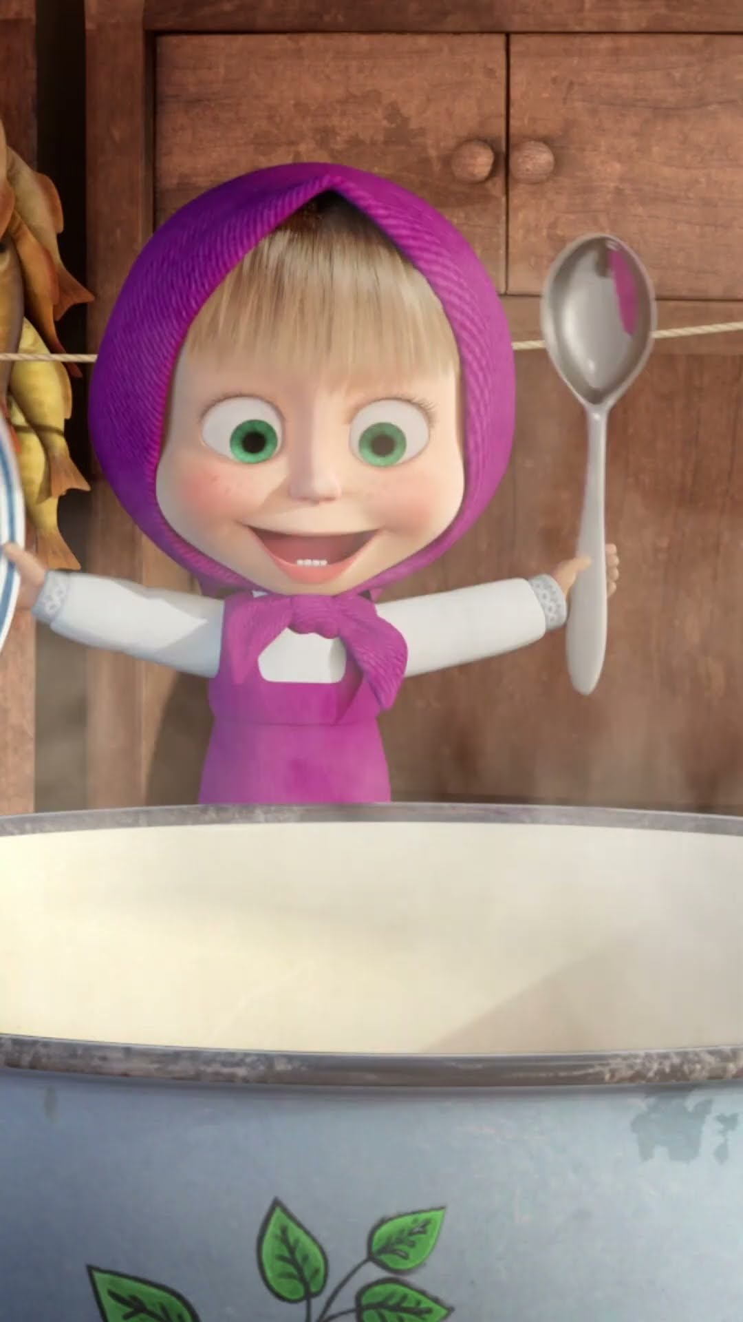 لذيذ! لذيذ! ? mashabeararabic #shorts #arabic #mashaandthebear#