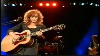 Bonnie Raitt - Love Me Like a Man (live)