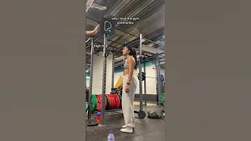 Man Helps Women At Gym 