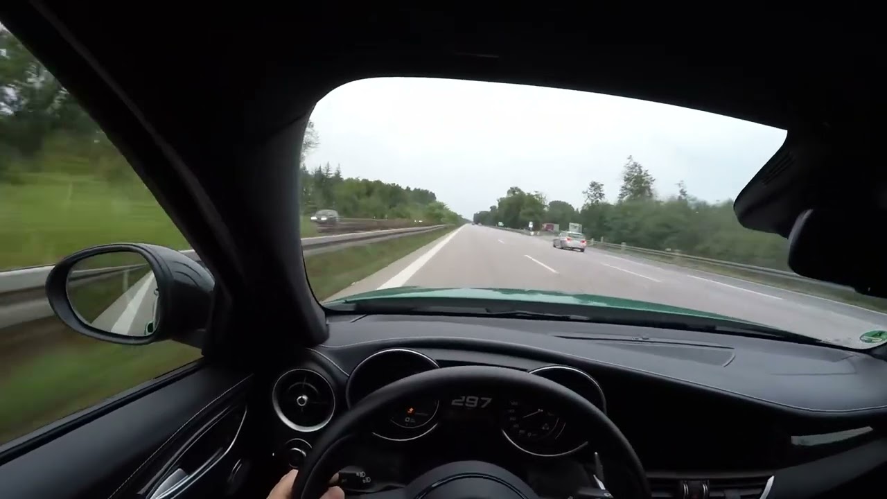 Alfa Romeo Giulia Quadrifoglio autobahn 310 kph YouTube