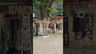 TIENDA CON EXTRAÑOS ARTILUGIOS EN COMILLAS #cantabria #comillas #shorts