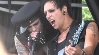 Vampires Everywhere! - I Can't Breathe (Live) at Warped Tour 2012