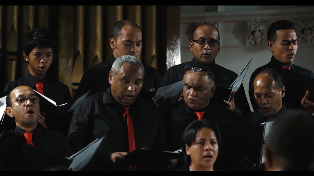 Sambatra izay mitoetra par Antsa Fitoriana (FJKM Montréal - Canada)