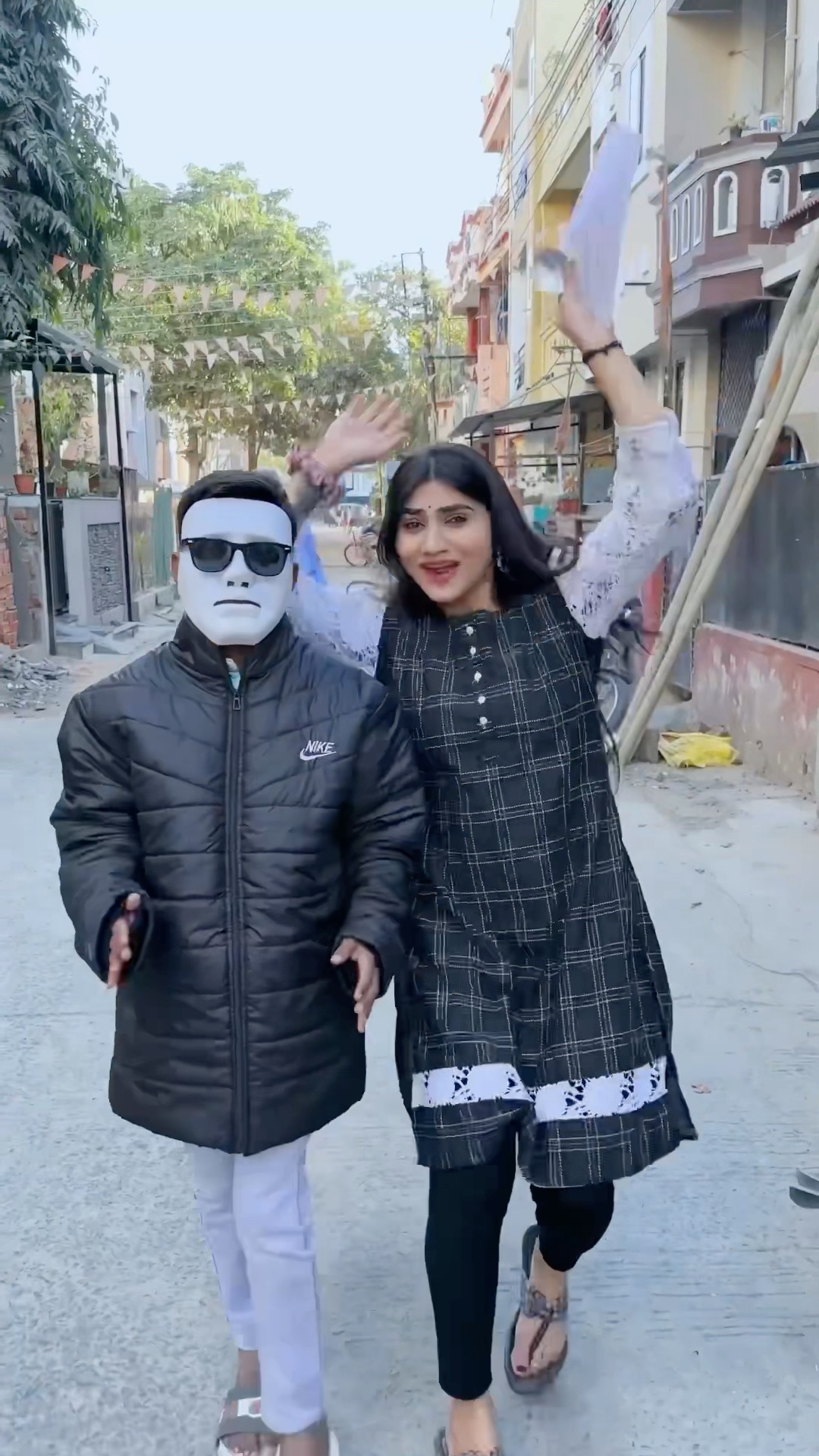 मेरा बेटा रोबोट बन गया?? #comedy #kajalsoni #funny #family #yutubeshorts #viralvideo @kajalsoni