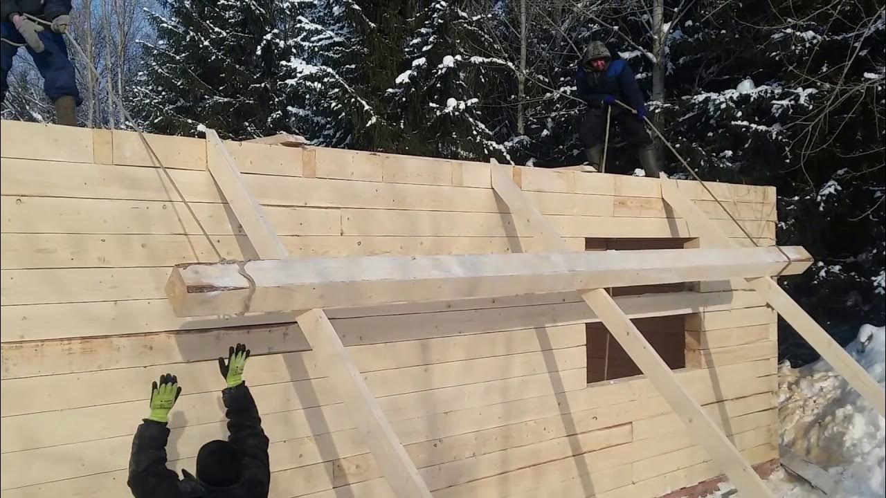 Пол тахталар нархи. Кран для подъема бруса. Приспособление для подъема бруса на сруб. Подъем бруса при строительстве дома. Приспособление для подъема бревен на сруб.