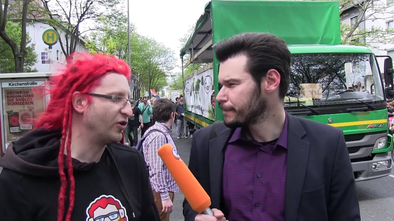 Hanfpirat Lukas Lamla interviewt Steffen Geyer beim GMM 2015 in Dortmund