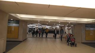 DSCF4778吉祥寺駅南北自由通路20140413 1630