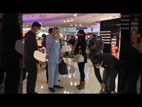 【大劉發火】銅鑼灣皇室堡，大劉(劉鑾雄)責罵商場挨柱男 | 香港新聞突發時事合集 Hong Kong Breaking News Collection