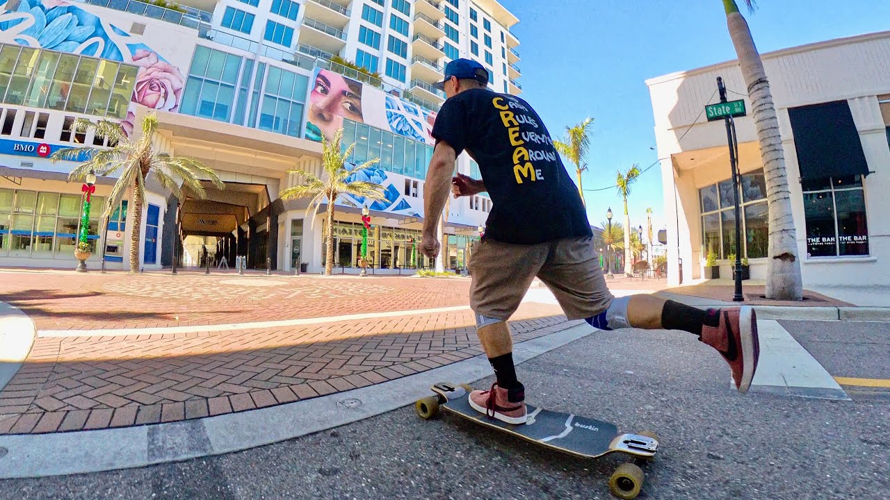 Chill longboard run down Main Street the day before Thanksgiving (Sarasota Florida)