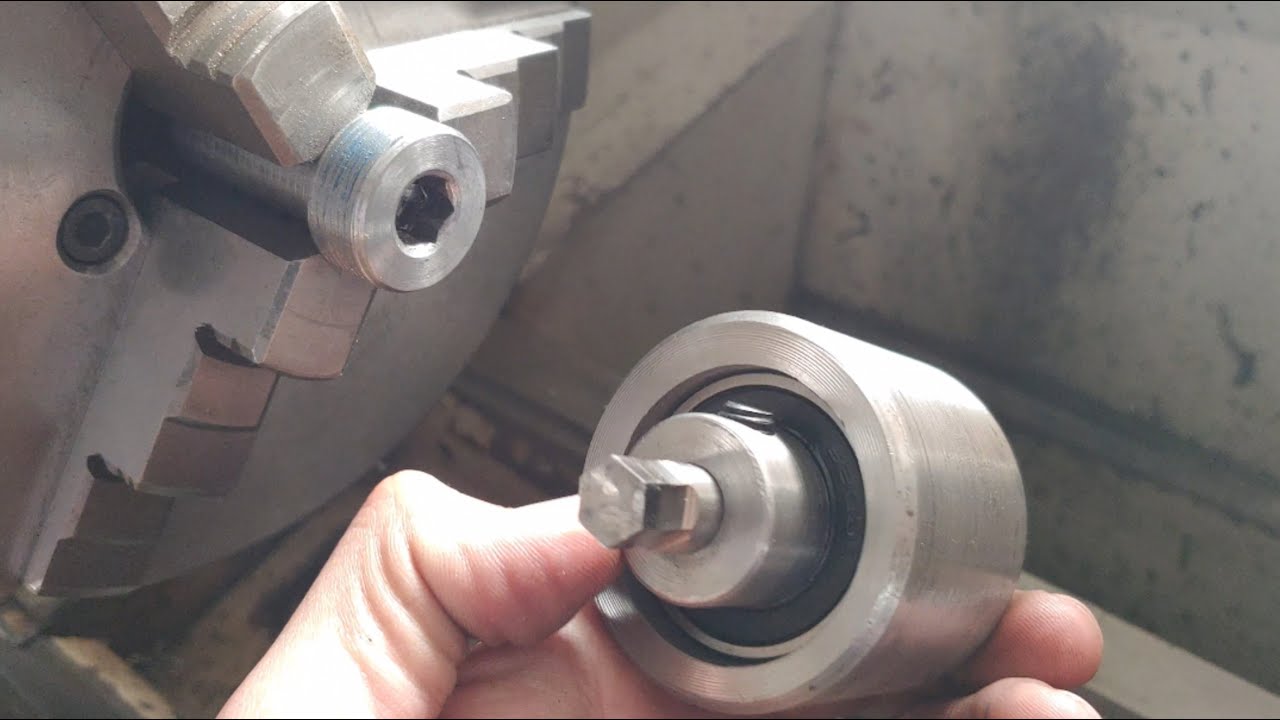 Make a simple rotary broaching tool for a lathe