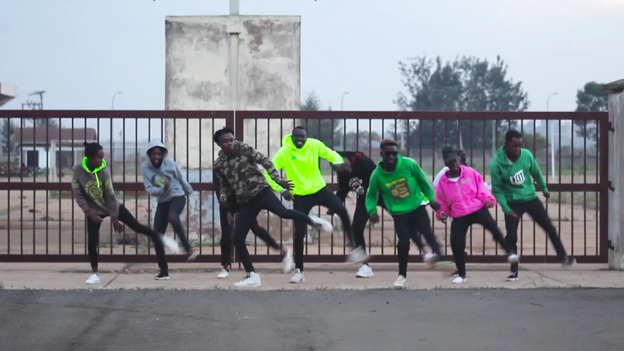 Burna Boy - Kilometre [Official Dance  Video]