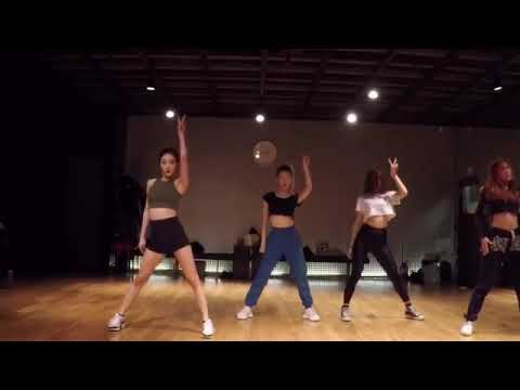 YG DANCER- AS IF IT'S YOUR LAST (BLACKPINK) Lisa rap part Original ...