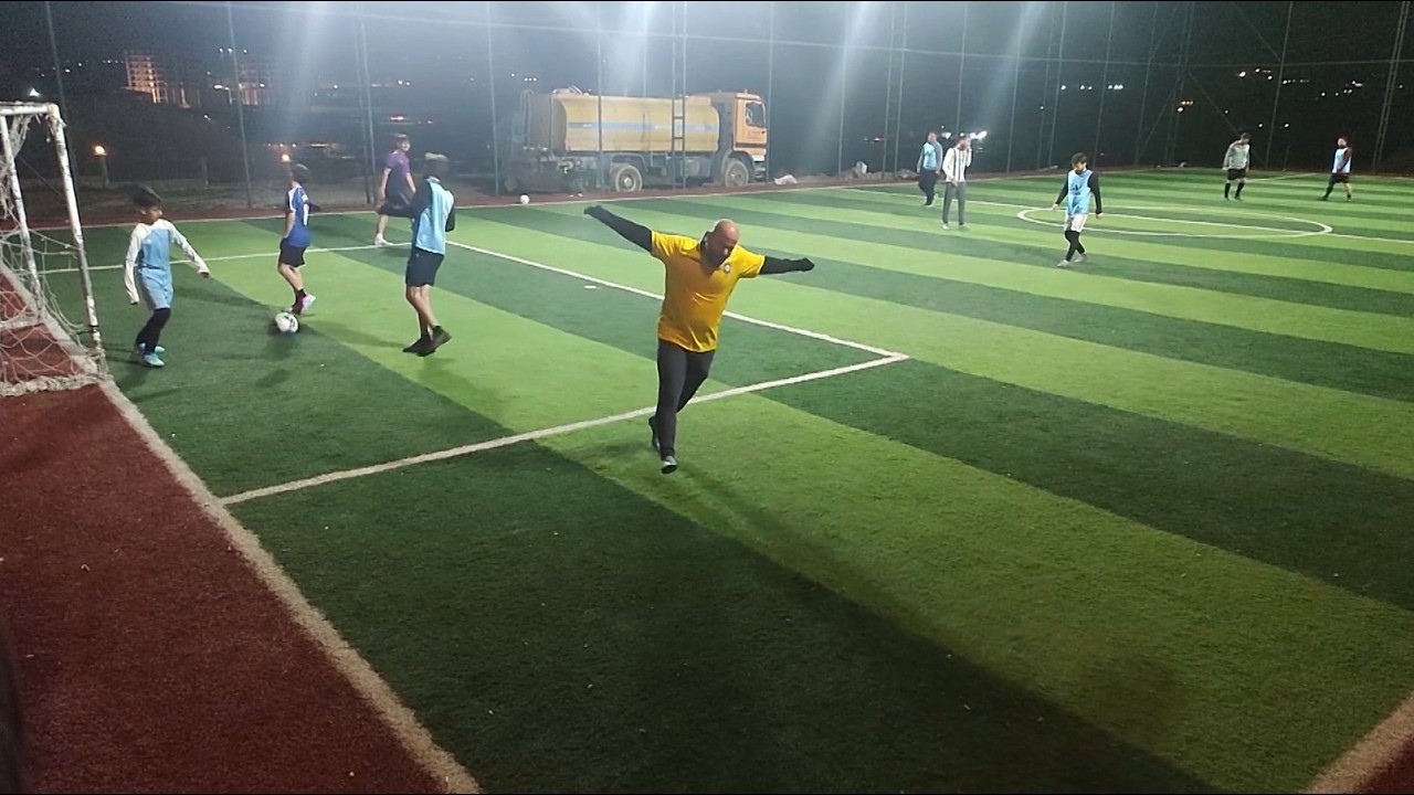 يارييه‌كی گه‌رم و  گوڕ