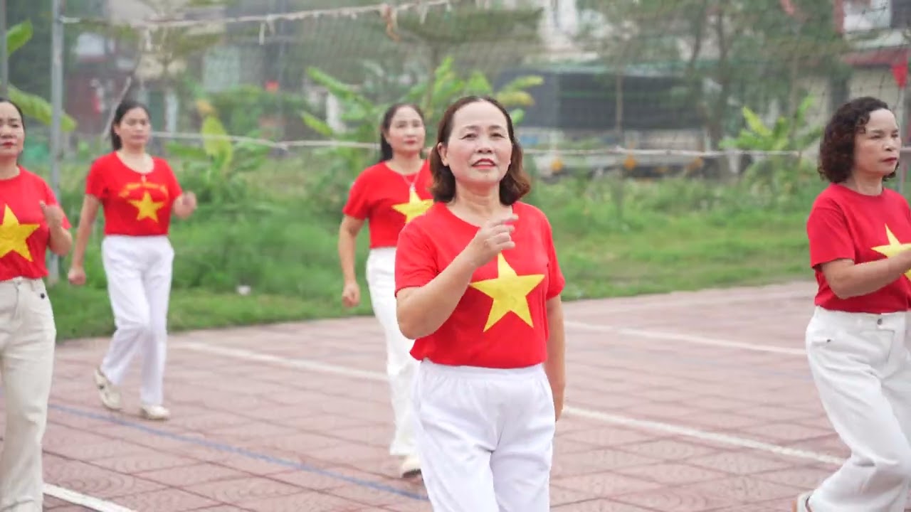 Em Đi Chọn Lối Này - CLB Dân Vũ Thôn Văn Hội