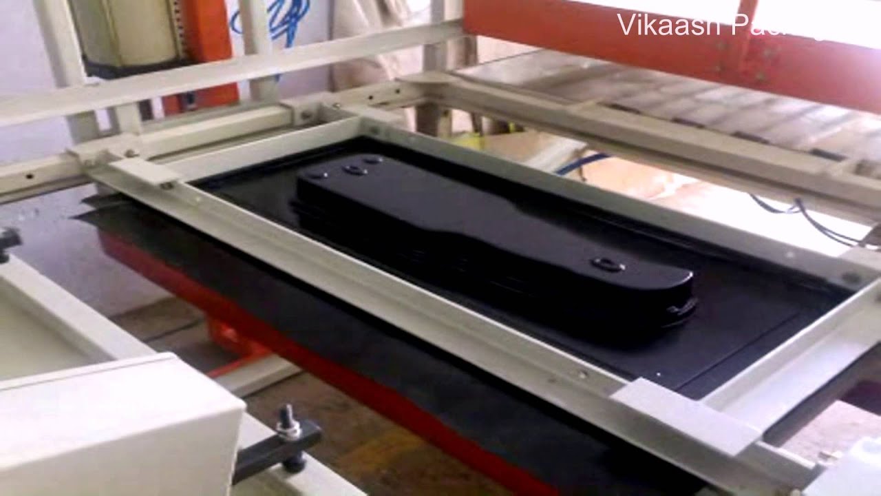 Vacuum forming machine for Thick sheet application - YouTube